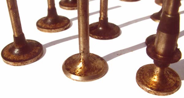 Douglas motorcycle valves type 2 - close up